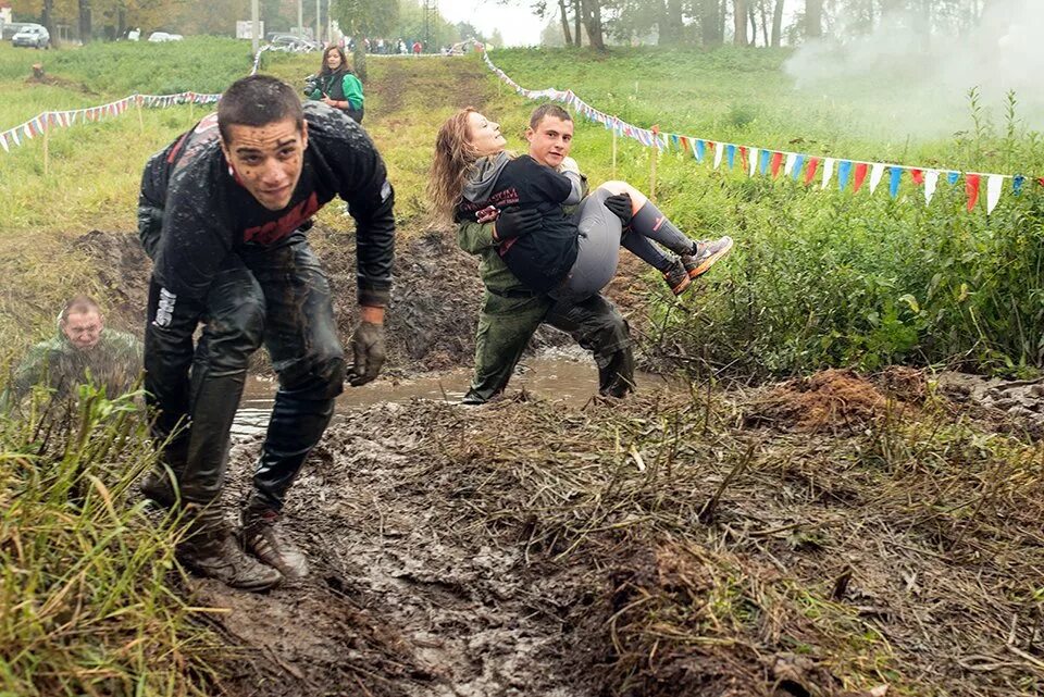 полигон героев. гонка героев на военном полигоне. полигон героев. гонка героев фото. полигон героев.