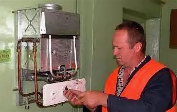 Газовая колонка. Ремонтирует газовый котёл. Ремонт газовых колонок краснодар. Ремонт газового котла. Газовая колонка.