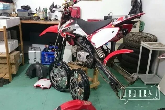 Пит байк kovi 150. Комплектующие питбайка. Рама ттр 125. Питбайк кови пит 125. Мотозапчасти питбайк.