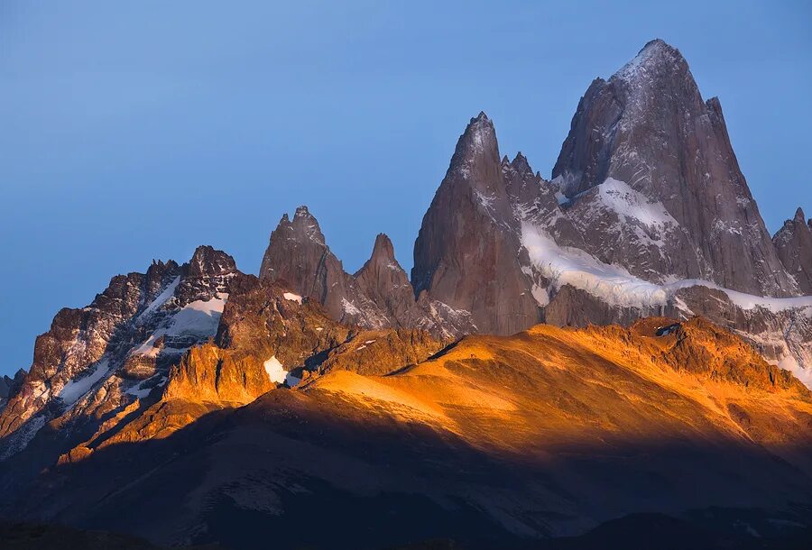 кутан гора. видеоролики горы. гора бархан-уула. горы дагестана сулакский каньон. стоковые видео горы.