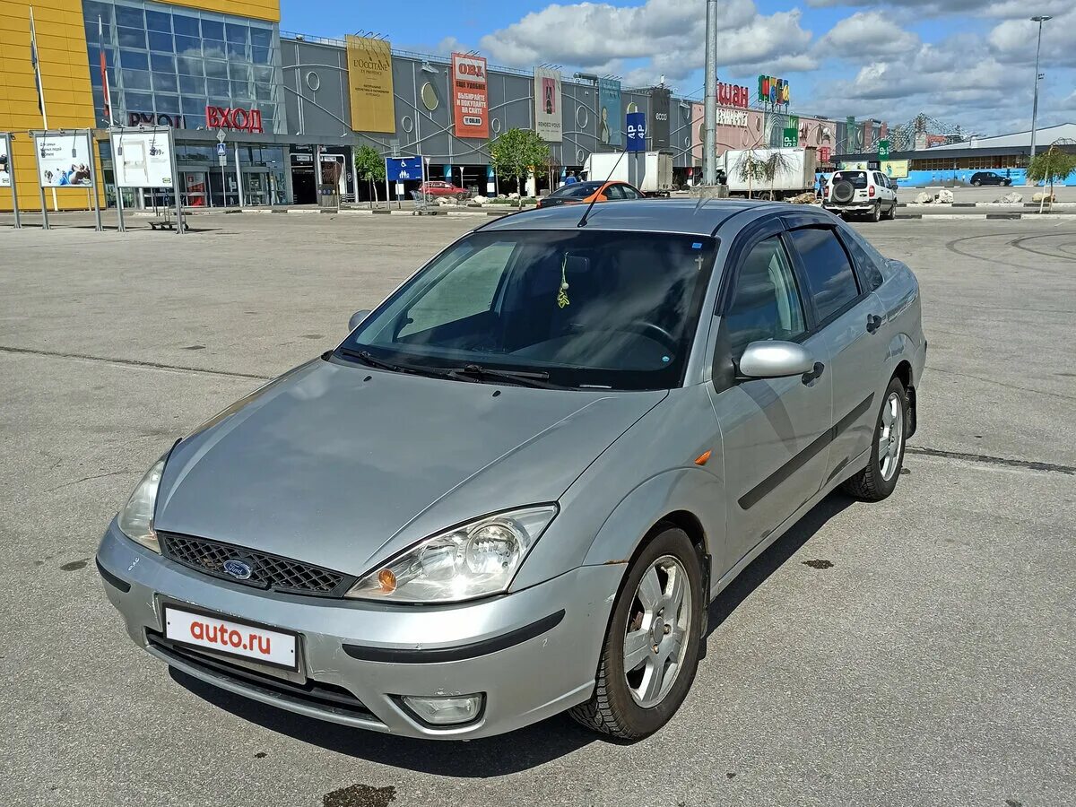 Купить форд фокус 1 2004. Ford Focus i 2004. Ford Focus 1 2004. Ford Focus i Рестайлинг 2004. Форд фокус 1 седан 2004.