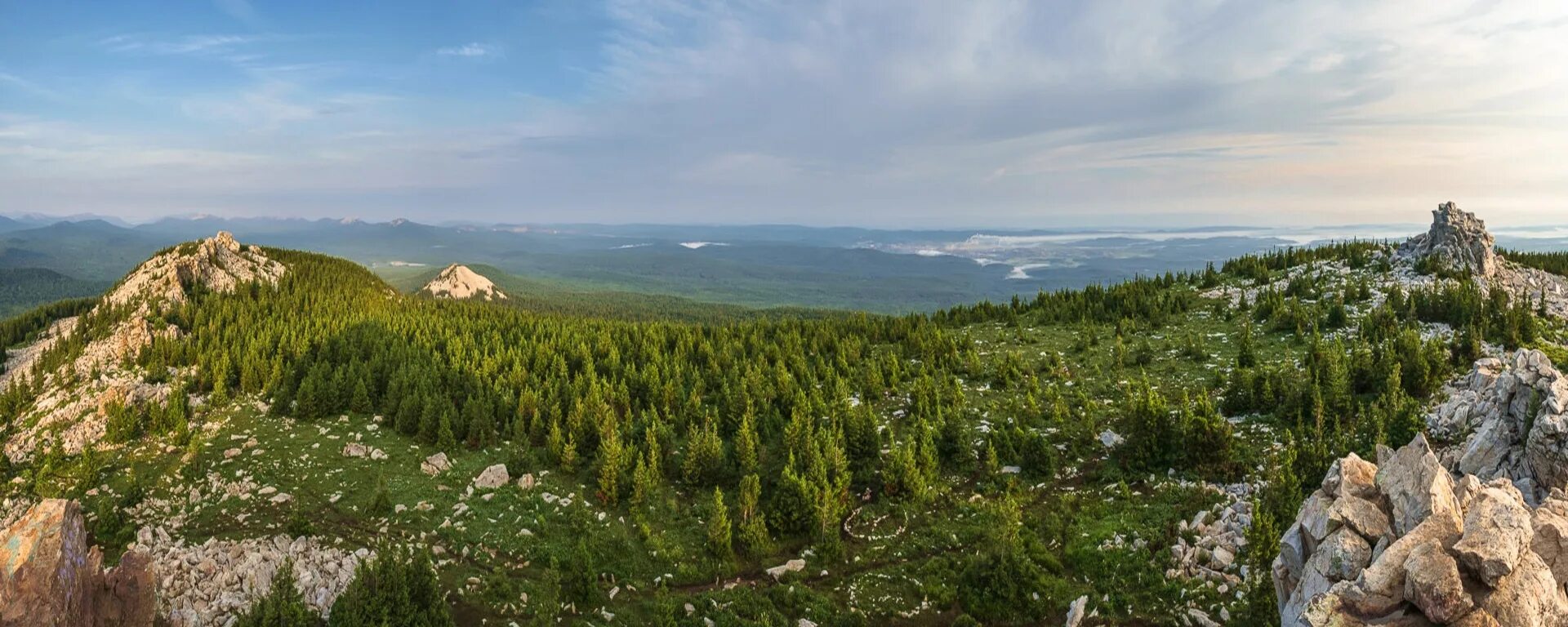 Сатка национальный парк зюраткуль. Уван гора зюраткуль. Курган зюраткуль. Курган зюраткуль. Озеро зюраткуль.