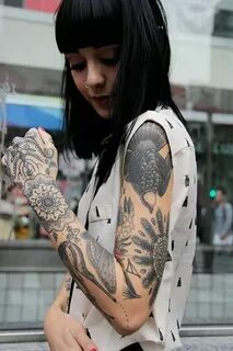 Tattoo girl 18