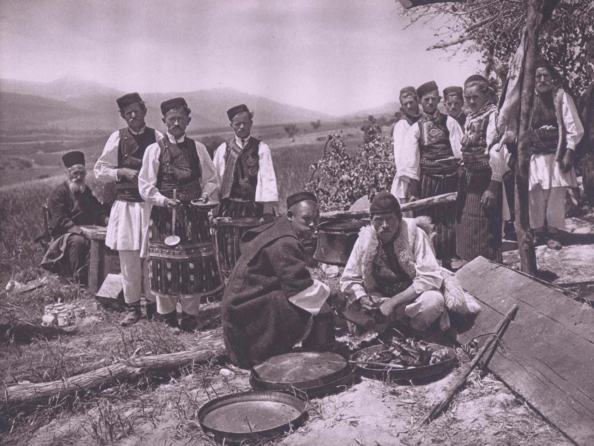 Хатам народ. Югославия 1920. Югославский народ. Народности Югославии. Сербы в древности.