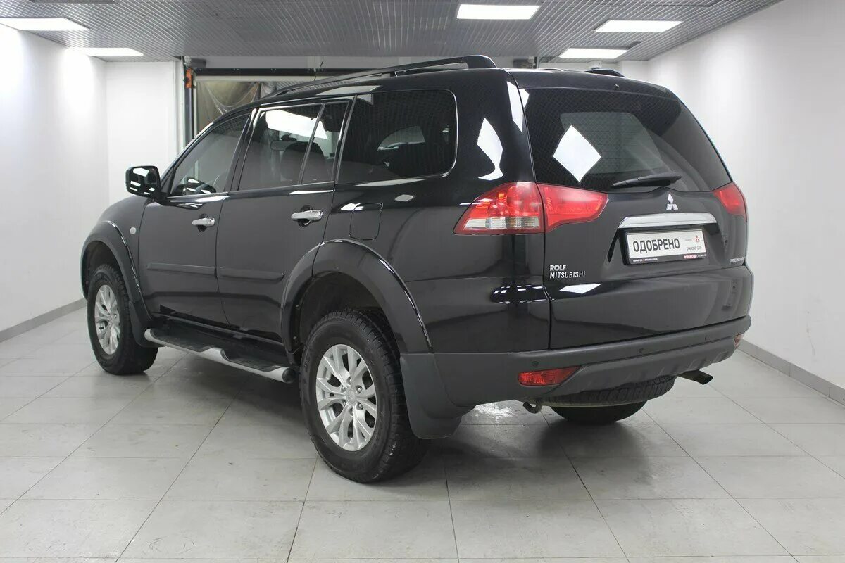 Mitsubishi pajero sport 2014