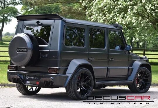 Танк 300 в обвесе гелика. G63 AMG Onyx черный. Mercedes-Benz g63 Onyx g7 Concept. Гелендваген Оникс. G class Onyx.