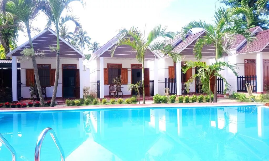 Вьетнам фукуок бунгало 2 звезды. Бао квин бунгало вьетнам. Hien minh bungalow phu quoc. Hien minh bungalow phu quoc. Вьетнам бунгало у моря фукуок.