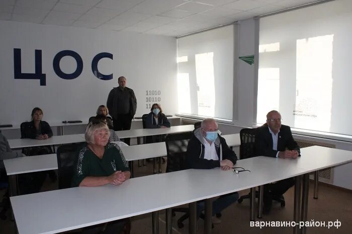 цос цифровая образовательная среда. цос в школе оборудование кабинета. цифровизация в школе. сайт школы цос. класс цос в школе.