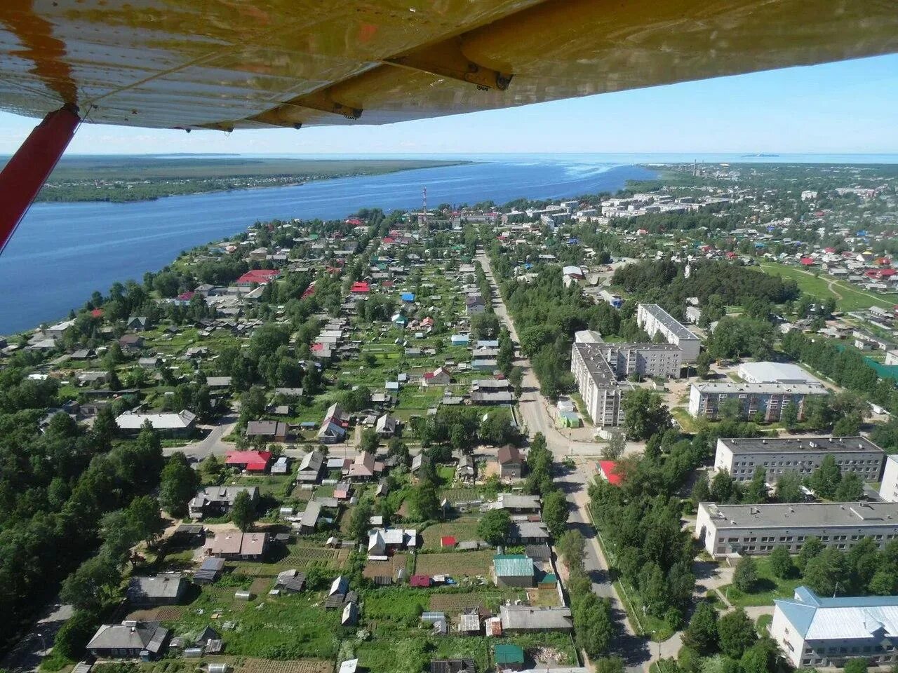 Новая онега. Город Онега Архангельской области. Население города Онега Архангельской области. Устье реки Онега. Устье реки Онега Архангельская область.