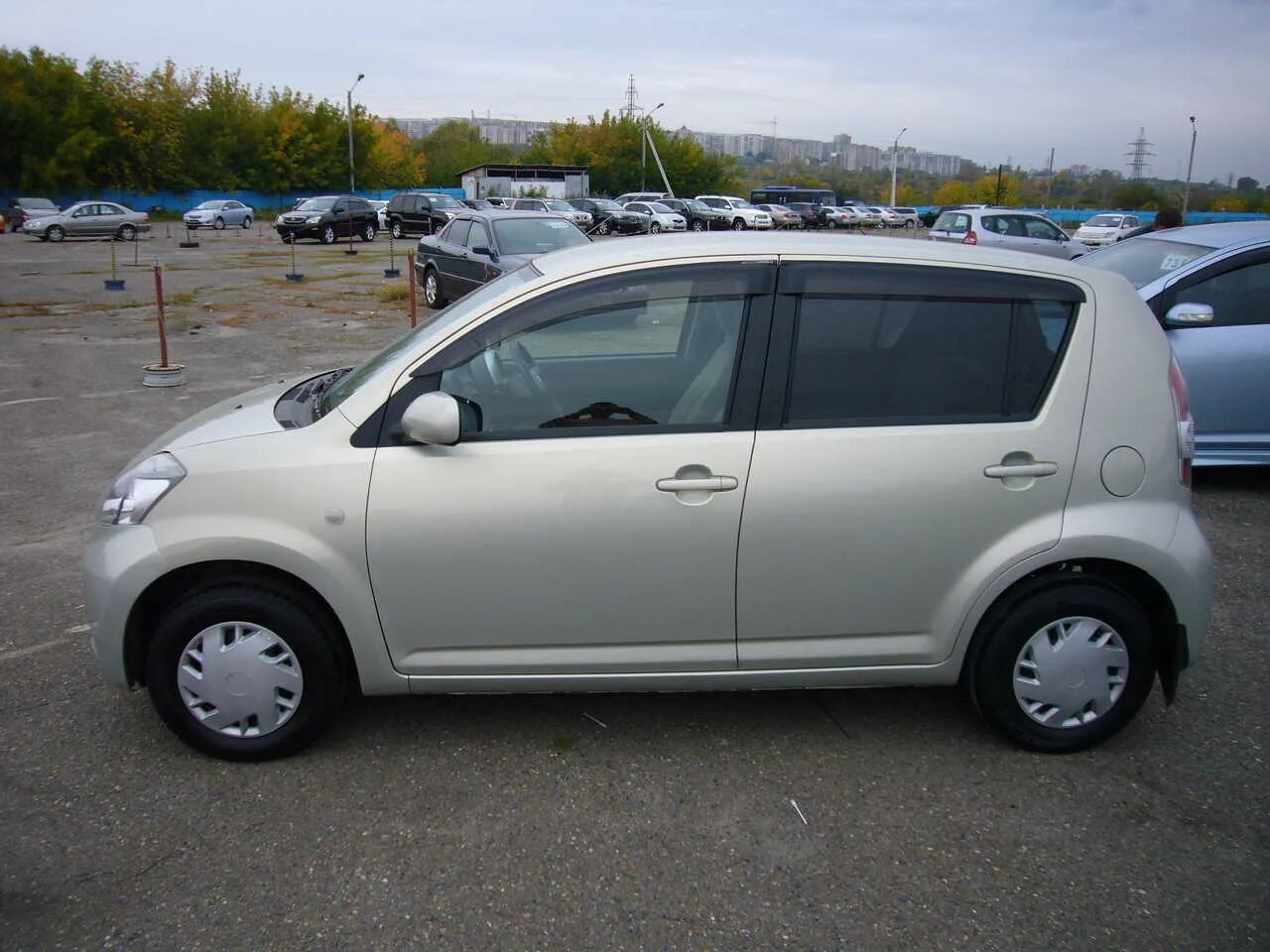 Toyota passo. Toyota passo 2003. Тойота пассо омске. Тойота пассо 2012 серебристый. Тойота пассо омске.