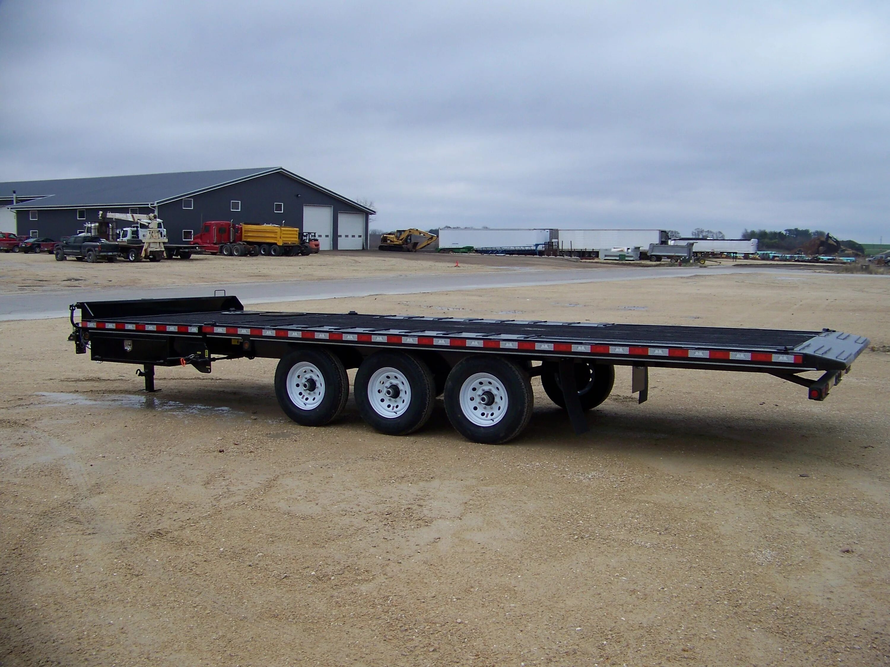 Американский полуприцеп flatbed. Flatbed trailer. Forf f350 flatbed trailer. Flatbed trailer. Flatbed trailer inks.
