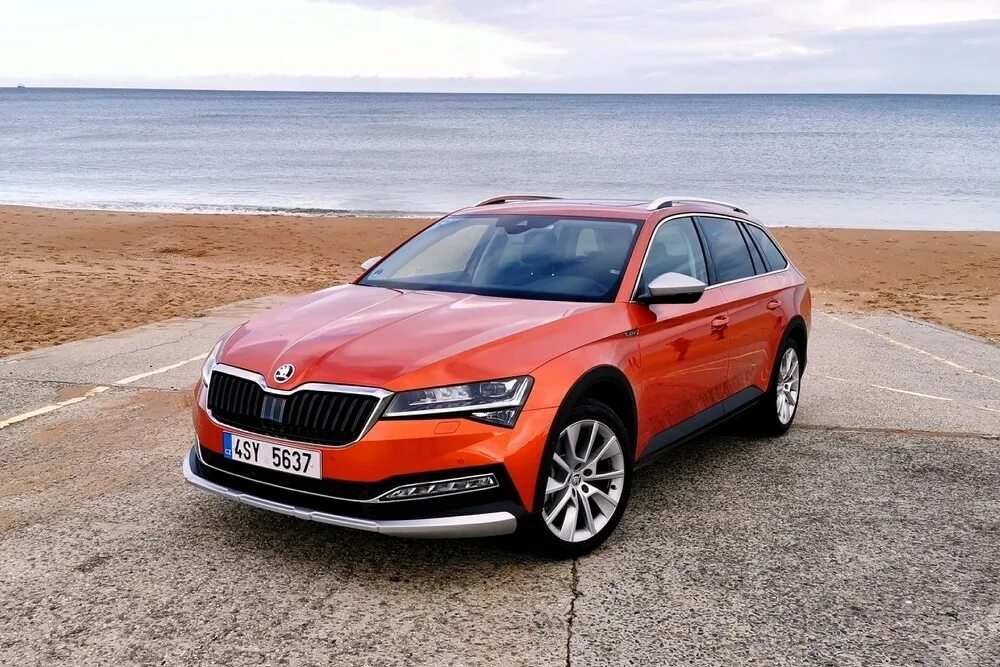 Шкода суперб драйв. Шкода суперб скаут. skoda superb scout. skoda superb combi scout. skoda superb scout 2025.