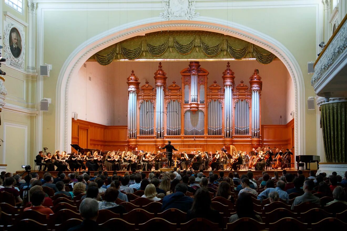 концертный зал московской консерватории. и. чайковского. большой зал консерватории им. чайковского.