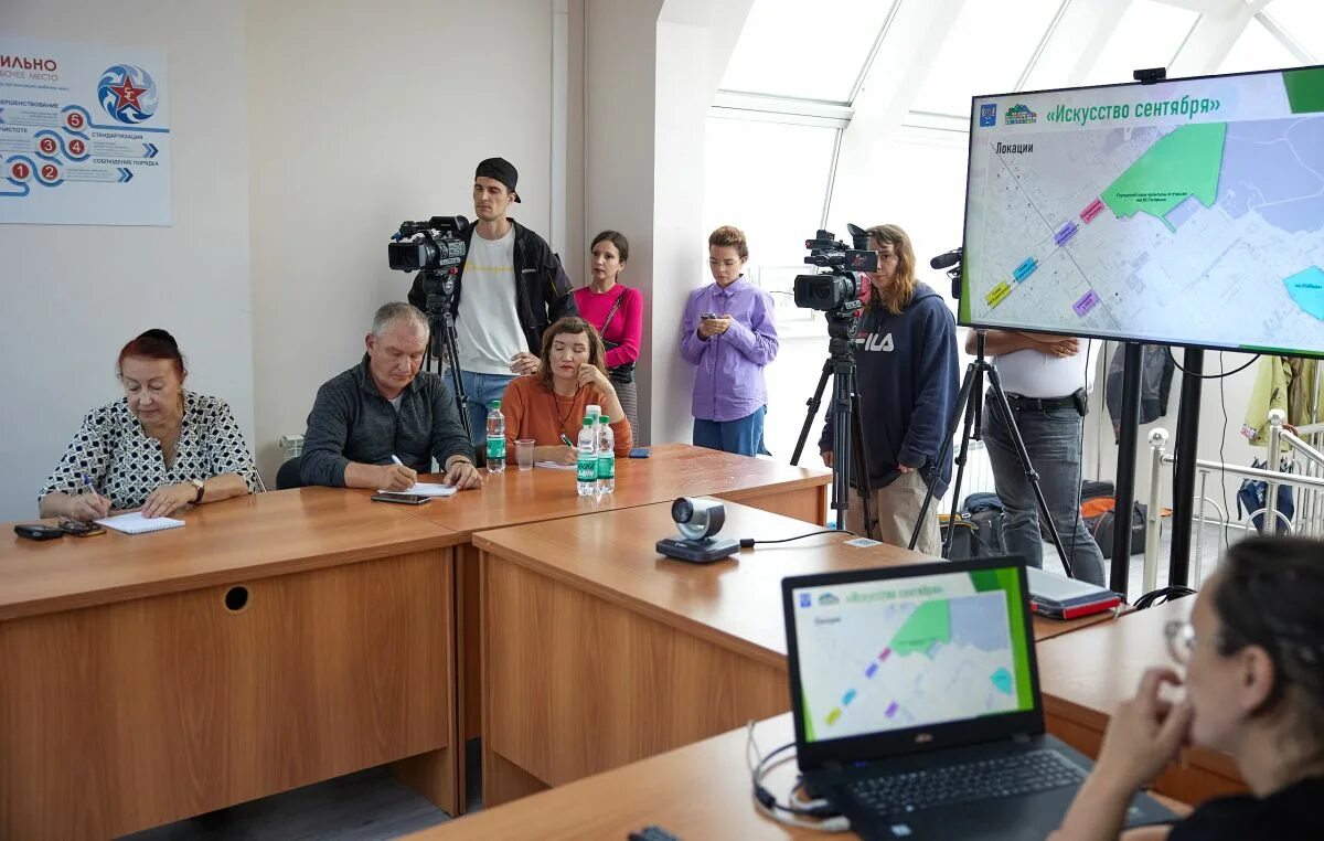 Департамент культуры южно сахалинск. Завязкина департамент культуры южно-сахалинск. Департамент культуры южно сахалинск. Департамент культуры и туризма южно-сахалинск. Департамент культуры южно сахалинск.