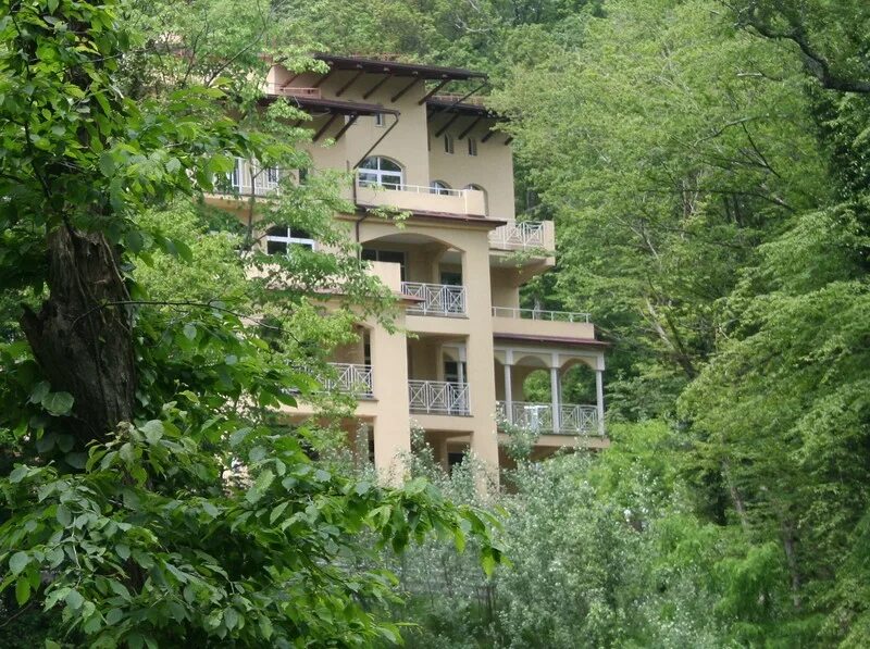 терская 28 анапа. дом в сочи. лазаревское гостевой дом у наиры. гаражный кооператив мангуст адлер. ленина 298б адлер.