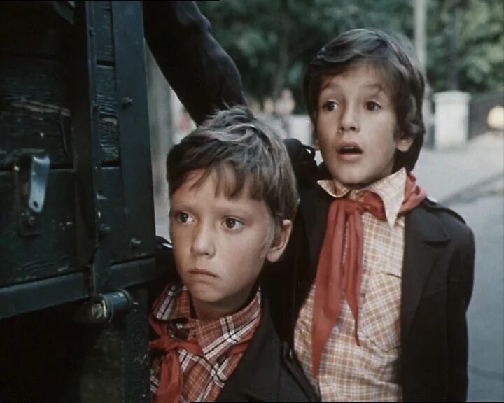 Приключения петрова и васечкина фильм 1983. Советские детские приключения. Приключения петрова и васечкина кадры. Советские детские приключения. Петров и васечкин.