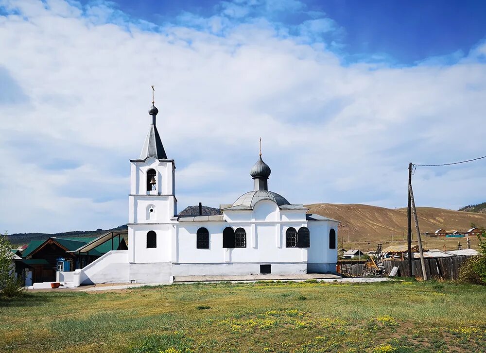 Село в бурятии. Старообрядческая Церковь Тарбагатай. Церковь Тарбагатай Бурятия. Храм старообрядцев Тарбагатай. Старообрядческая Церковь Забайкалья.