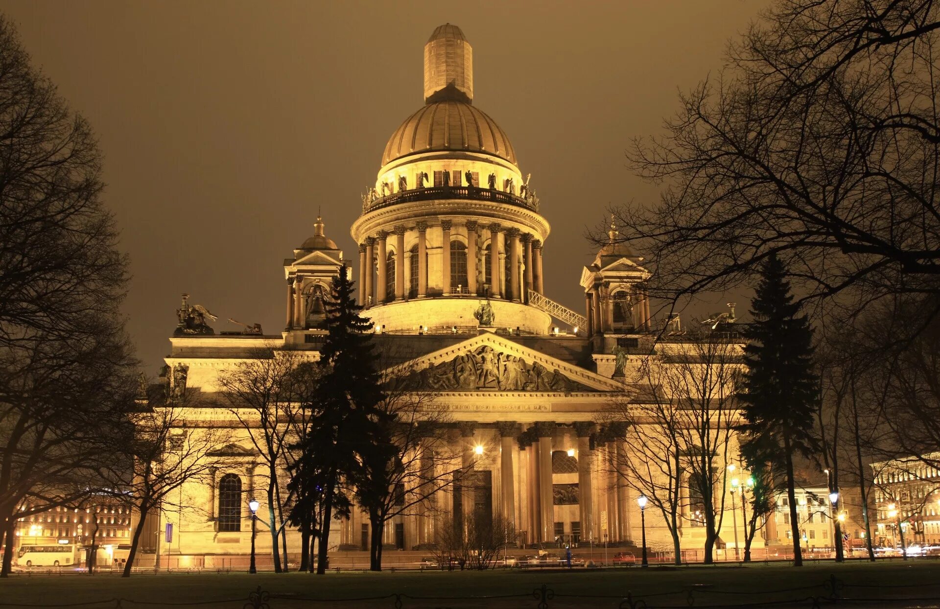 Церковь исаакия далматского в петербурге. Исаакиевский храм москва. Исаакиевский храм москва. Исаакиевский храм москва. Исакиевский србор в санк питербурге.