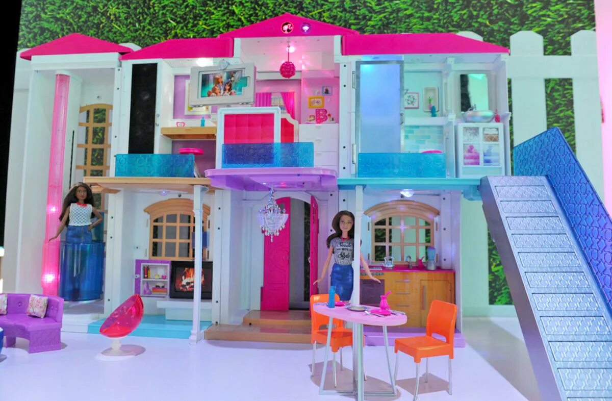 Кукла Барби Дрим Хаус. Дом Barbie Dreamhouse. Домик для кукол Барби Дрим Хаус. Домик Барби 2023.