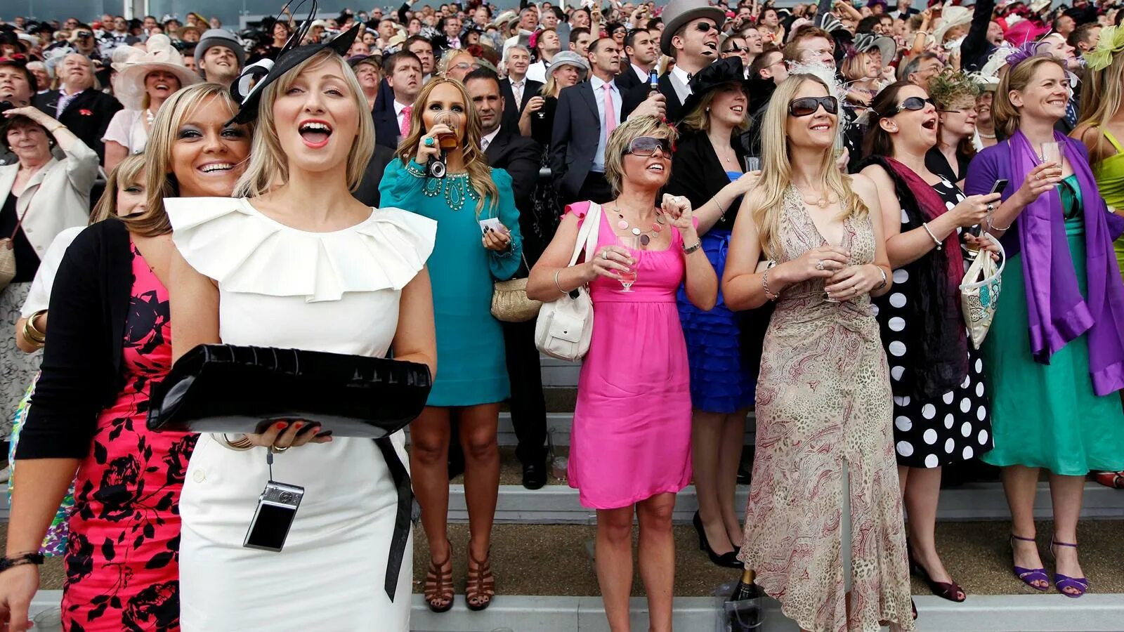 Royal Ascot Dress code. Светская вечеринка. Светская женщина. Образ для светского мероприятия. Как назвать общество женщин