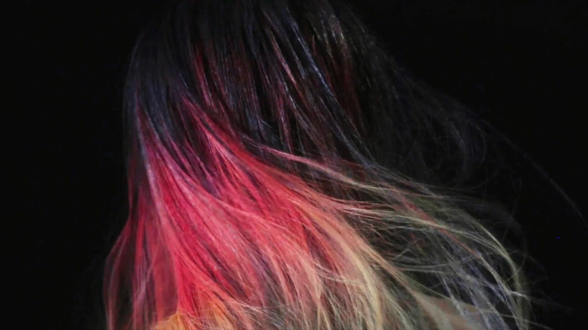 Ледяной фраппучино цвет волос. Цвета волос разноцветные. Голографическое окрашивание волос. Голографическая краска для волос. Hair color change