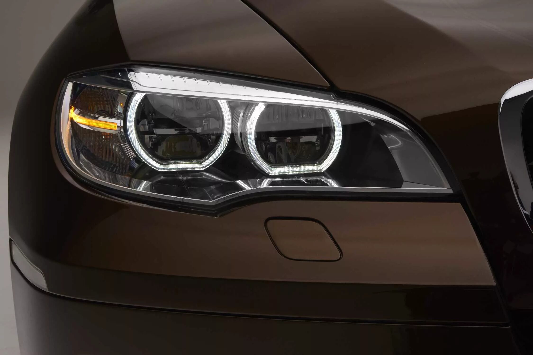 Бмв х3 фонарь. BMW e70 led фары. BMW x5 New Headlights led. BMW x5 e71 Рестайлинг. BMW e71 Рестайлинг.