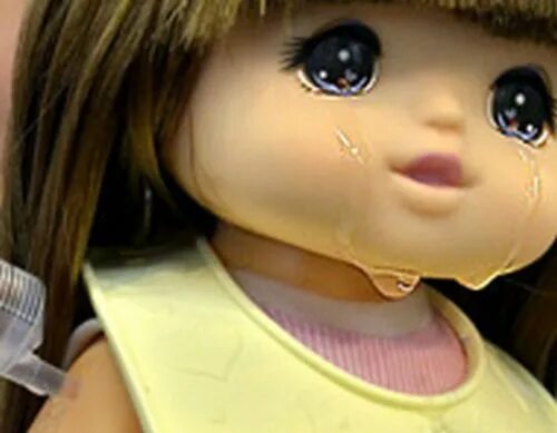 Кукла которая плачет. Плачущие куклы. Куколки которые плачут. Куколка плачет. Грустная кукла.