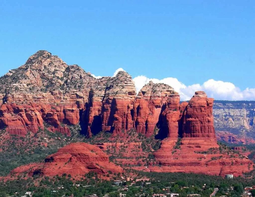 Sedona, штат аризона. Соборная скала аризона. Каменистая местность в седоне, аризона. Штат аризона природа. Штат аризона.