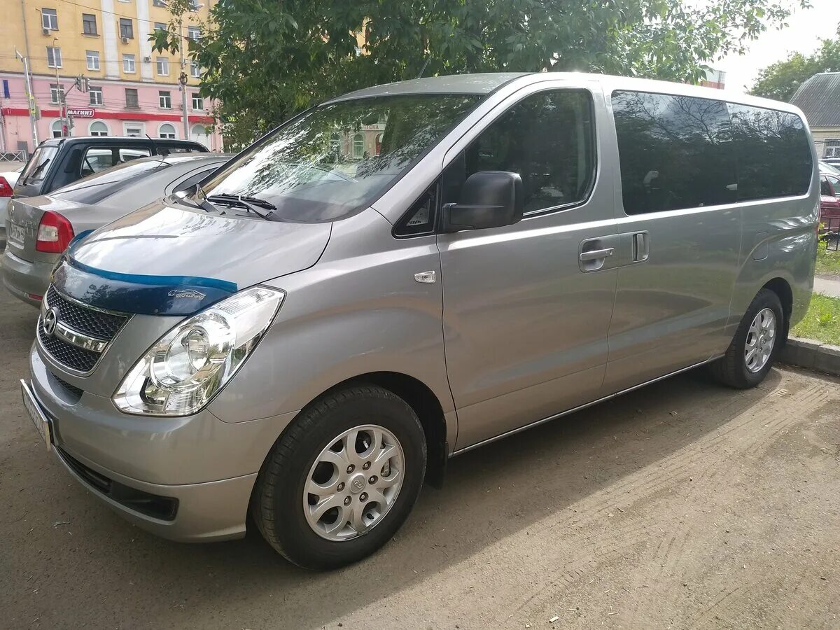 Гранд старекс купить в москве. Hyundai Starex 2010. Хендай Старекс 2010. Hyundai Grand Starex 174 л.с. Минивэн Grand Starex.