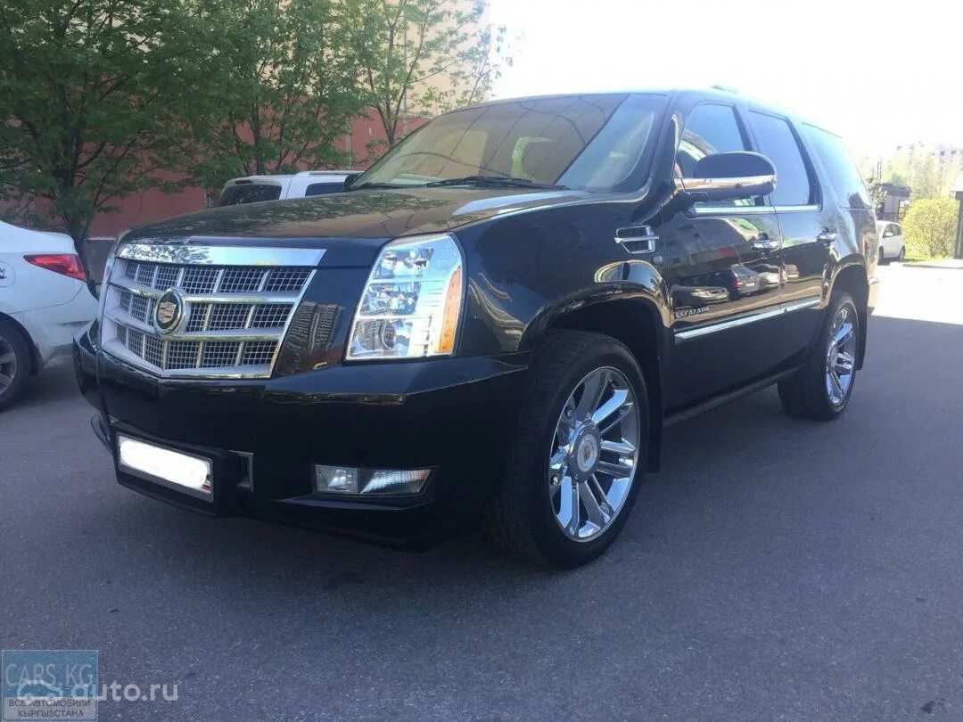 Эскалейд 3 поколения. Cadillac Escalade 3 поколение. Кадиллак Эскалейд 2013 черный. Кадиллак Эскалейд 2013. Кадиллак Эскалейд 2013 3 поколения.