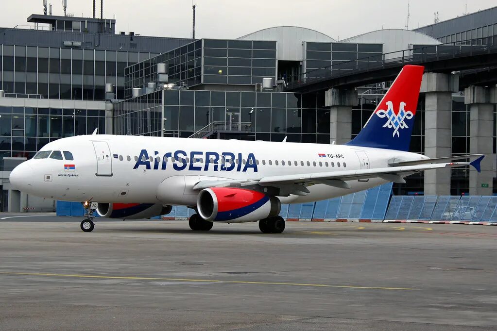 Air serbia компания. Airbus a319 air serbia. Эйр сербия. Air serbia на русском. Airbus a319 air serbia.