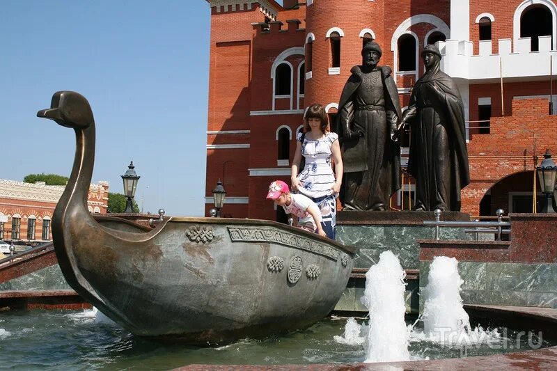Удивительные памятники Йошкар-Олы / Фотографии / Россия / Travel.Ru