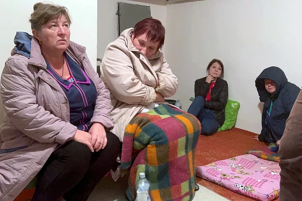 Белгород как живут люди сейчас. Седой ребенок из донбасса. в белгороде еще живут люди.