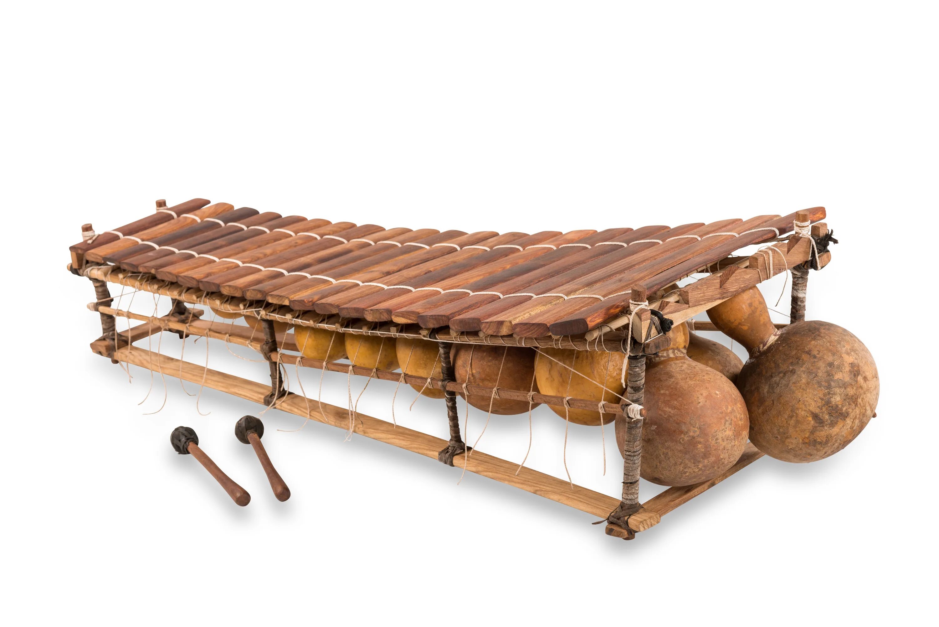 Балафон музыкальный инструмент. Африканский балафон. Музыкальные инструменты Африки балафон. Ксилофон ударный музыкальный инструмент идиофоны.