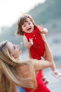 Песня youngest daughter