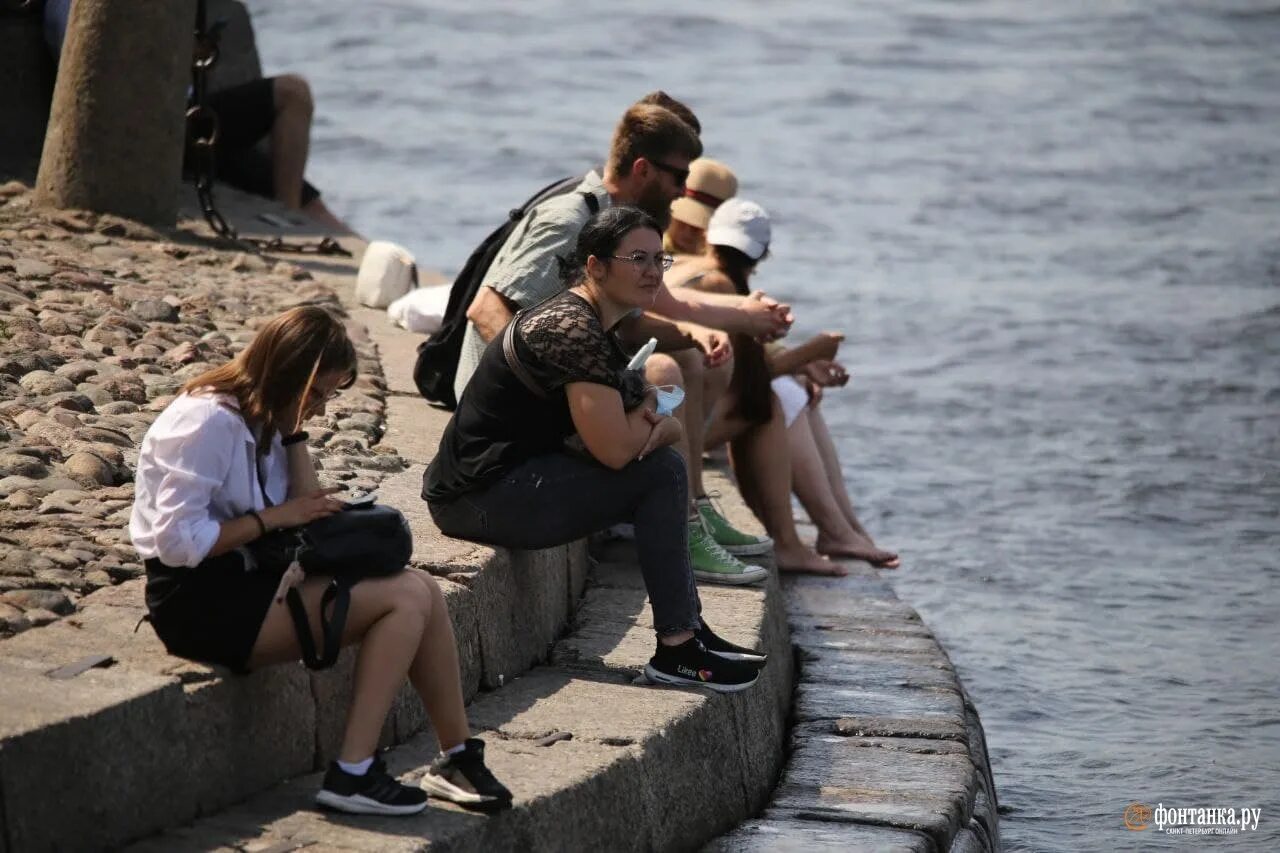 Жара в сентябре в спб. Жара в питере. Жара в петербурге. Жара в петербурге. Жара в петербурге.