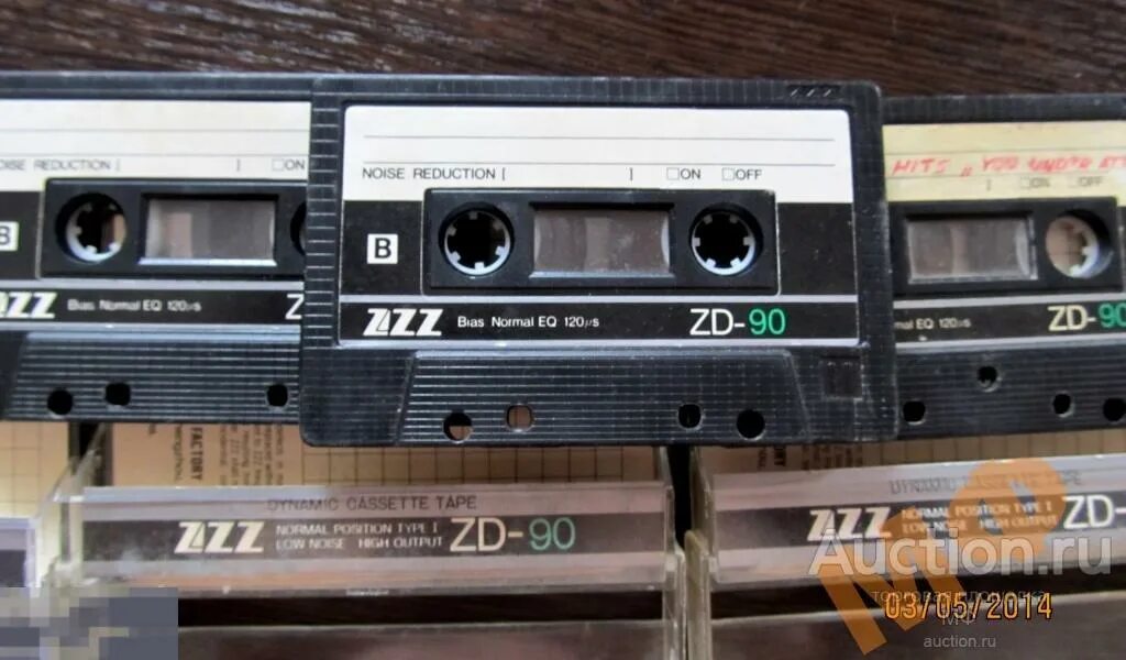 Аудиокассета samsung md90. Кассета zzz. Zzz compact cassette. Магнитофон музыка гриль. Zzz кассеты.