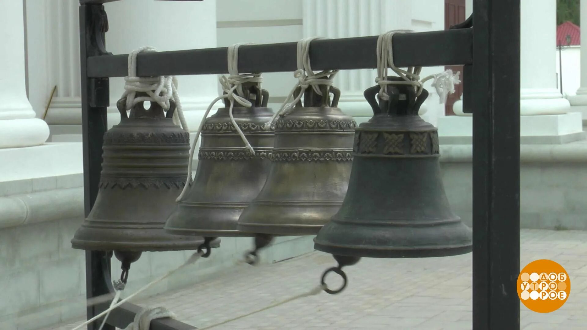 Колокола добрый. Колокола добрый. Колокол. Поющий колокол. Церковные колокола.