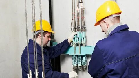 Специалисты по лифтам