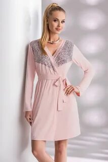 Красивые женские халаты