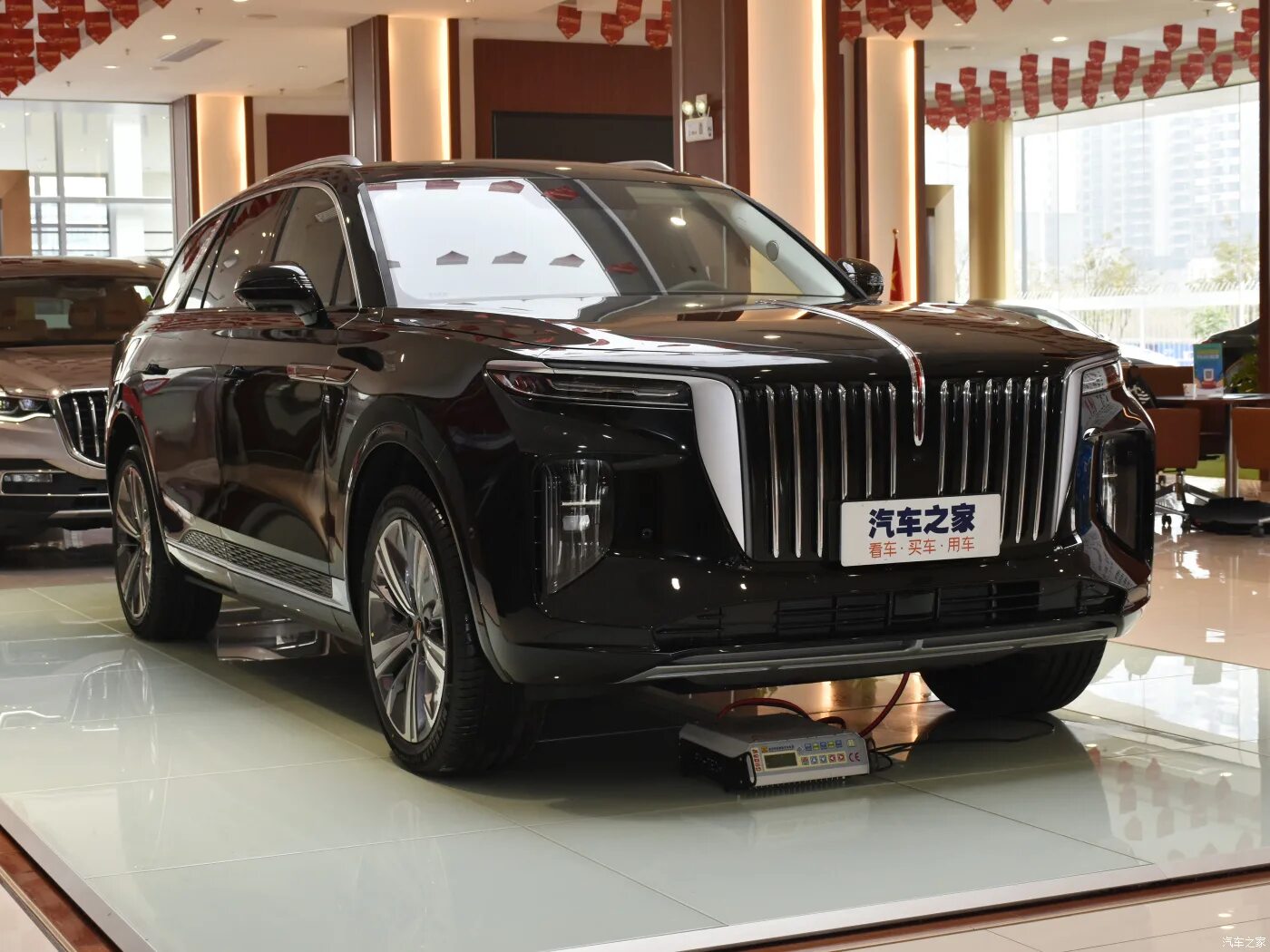 Hongqi hs5 2023. Китайский роллс ройс 2023. Кроссовер hongqi e-hs9. Hongqi h9 джип. Hongqi e hs 9.