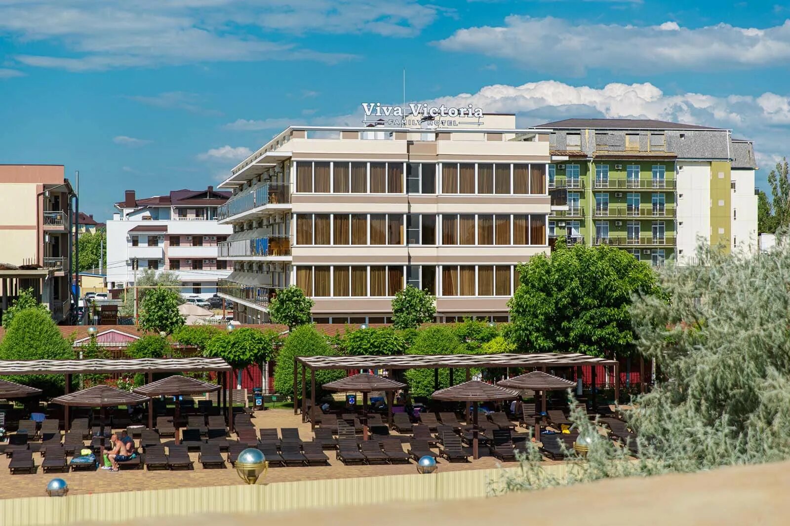 Золотые пески, 15, село витязево. Вива витязево. Вива витязево. Бассейн виктория анапа. Вива виктория витязево.