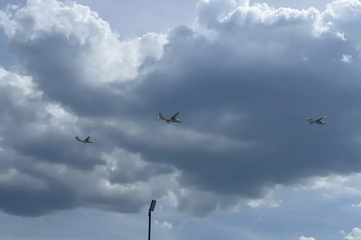 Стрижи в оренбурге 17 июня. Авиашоу в пензе. Авиашоу пенза. Авиашоу казань 2023. Пенза авиашоу 2023.