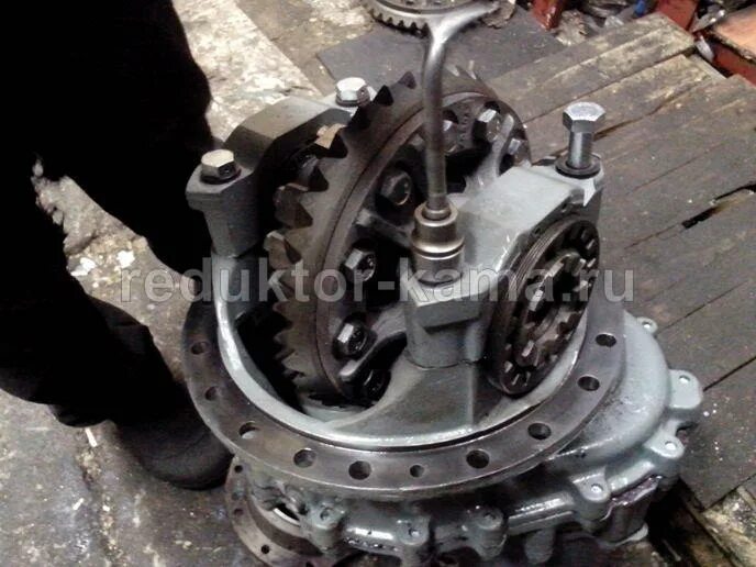 редуктор заднего моста 53205-2402011-30. передаточные числа мостов камаз. редуктор среднего моста камаз 5320. передний редуктор камаз 43118. сколько весит редуктор камаз.