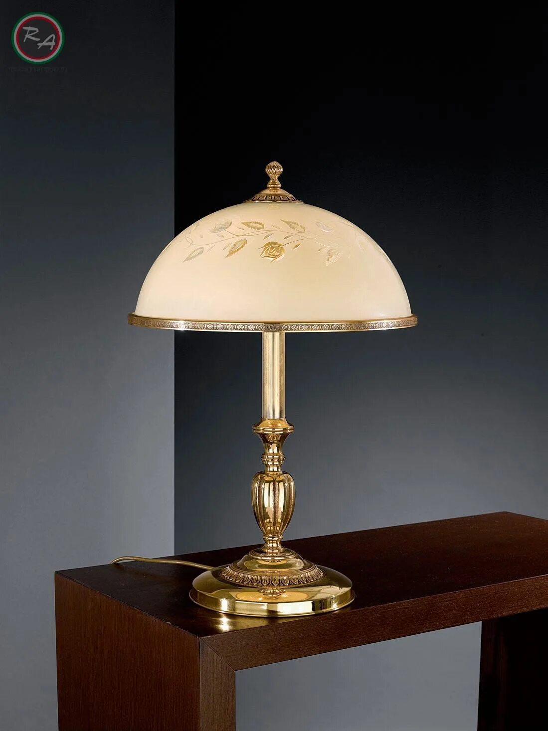 Прикроватная лампа арт. Люстра osgona ampollo 786242. Настольные лампы для спальни. Лампа для спальни италия. Лампа для спальни италия.