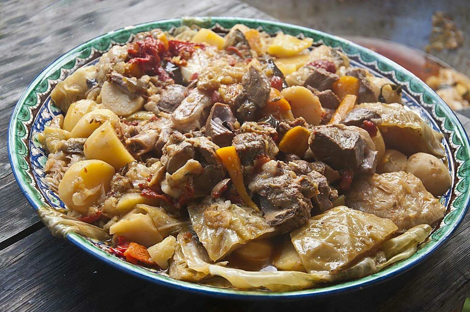 Рецепты мясо по узбекски. Домляма узбекская. Узбекская кухня домляма. Дымляма. Думляма (домляма).