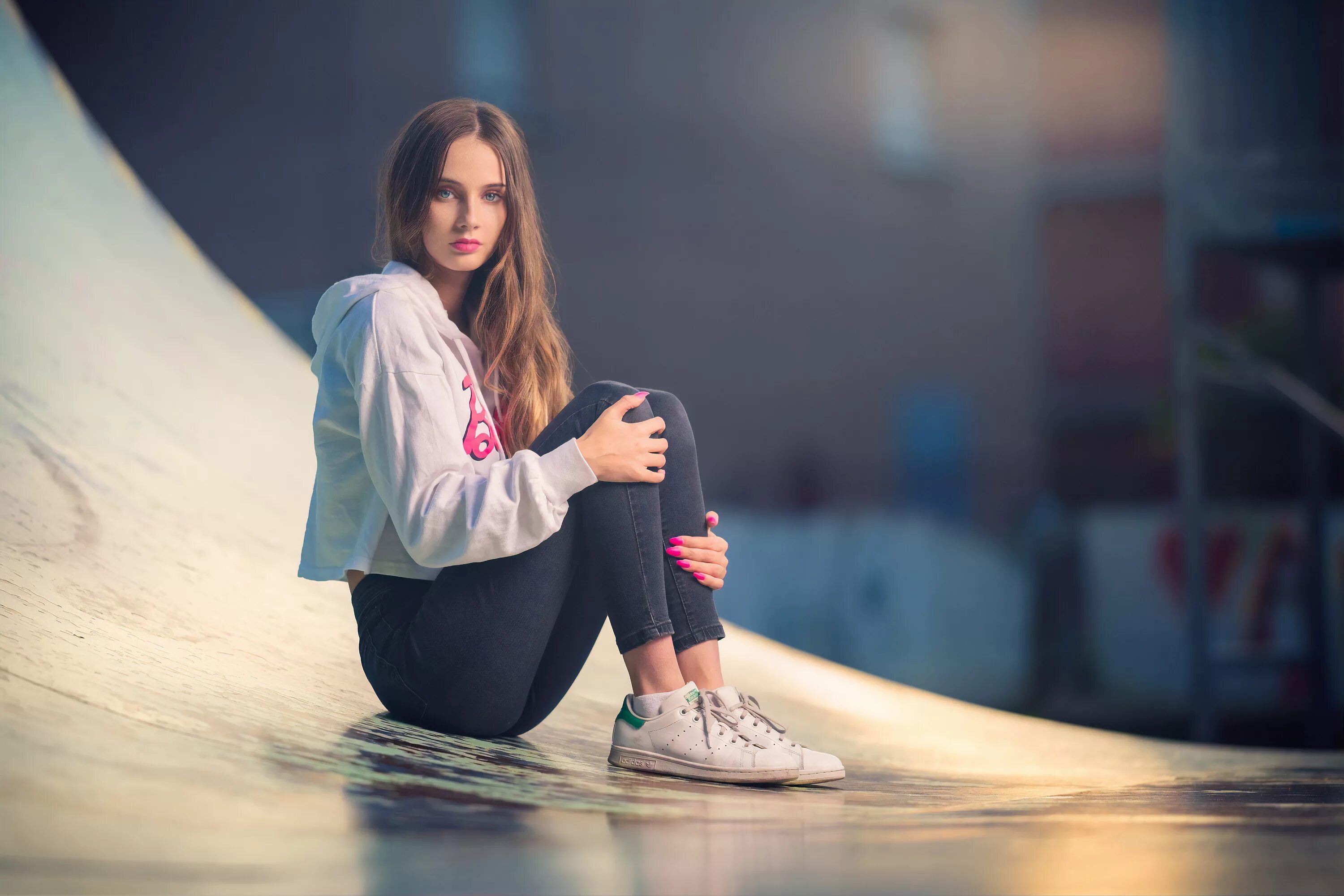 Girl models me