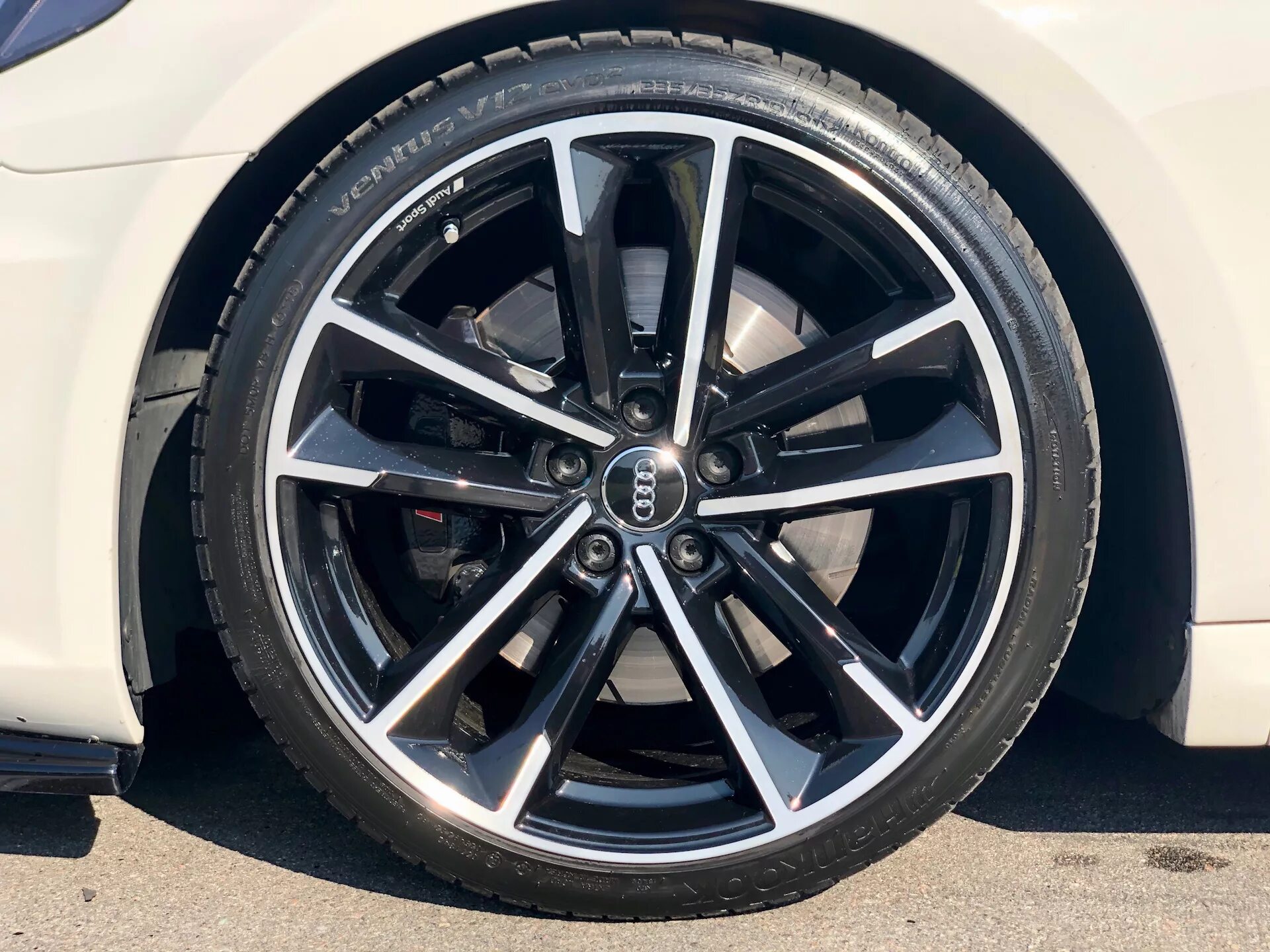 Диски ауди r19. Диски audi sport r19. audi r20 wheels. passat cc r19 audi.