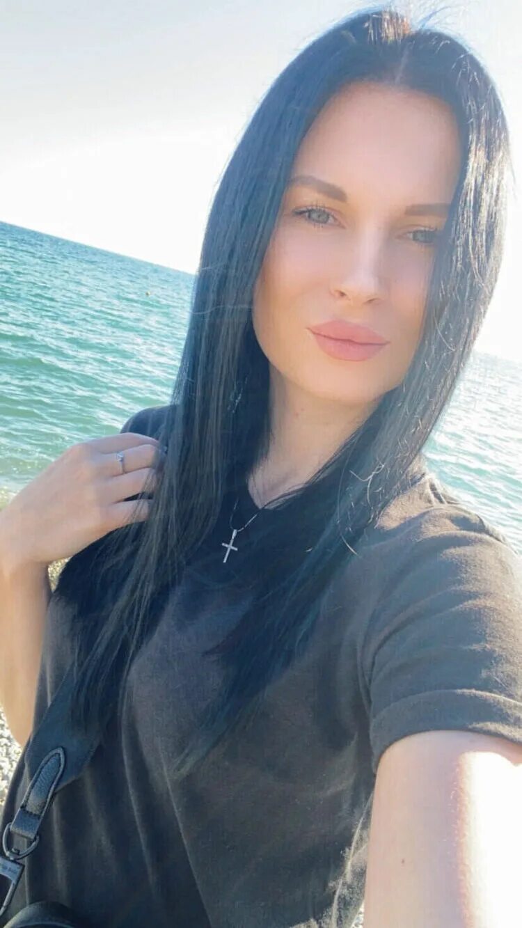 Бесплатные женщины адлер. Девушки в адлере для встреч. Девушки в адлере для встреч. Одинокие женщины в адлере. Девушки дагомыс.