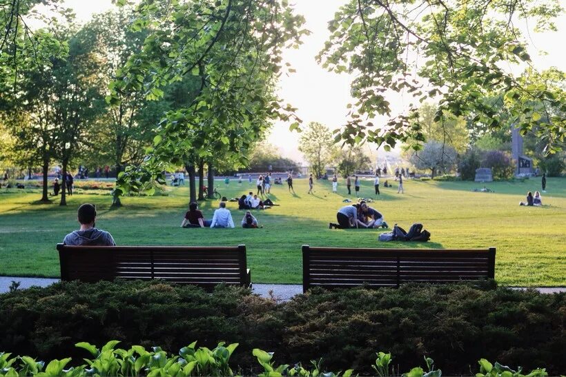 V s park. Парк мейджорс-хилл в оттаве. парк конфедерации в оттаве. парк гатино оттава. major’s hill park.